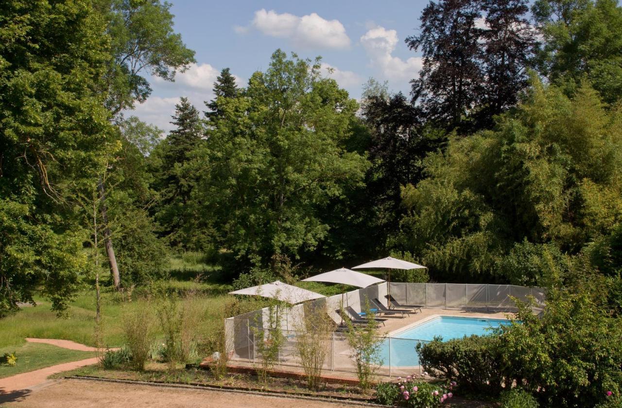 Hotel Le Monde De Charlie Bellerive-sur-Allier Exterior foto