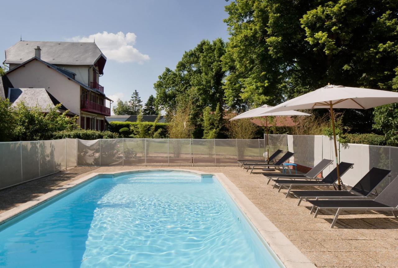 Hotel Le Monde De Charlie Bellerive-sur-Allier Exterior foto